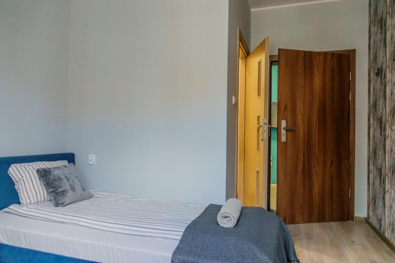 Trip & Hostel กดัญสก์ ภายนอก รูปภาพ